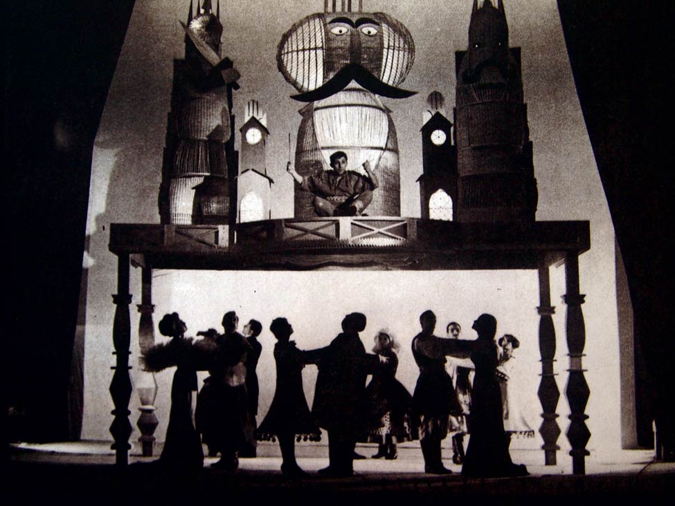 Scenografia do spektaklu "Wesele" w Teatrze Powszechnym w Warszawie, 1969 r.